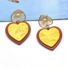 Newest gold plated brass stud jewelry for women bright gorgeous acrylic love heart earrings